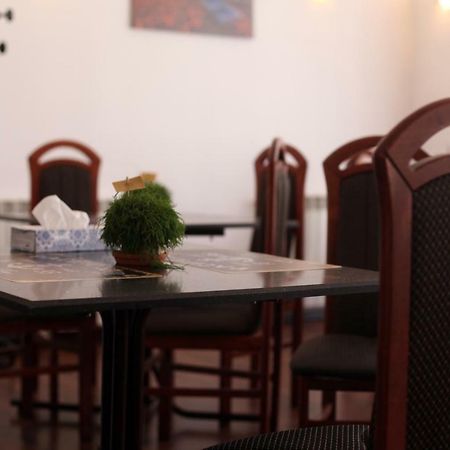 Jacob'S Hotel Constanta Bagian luar foto