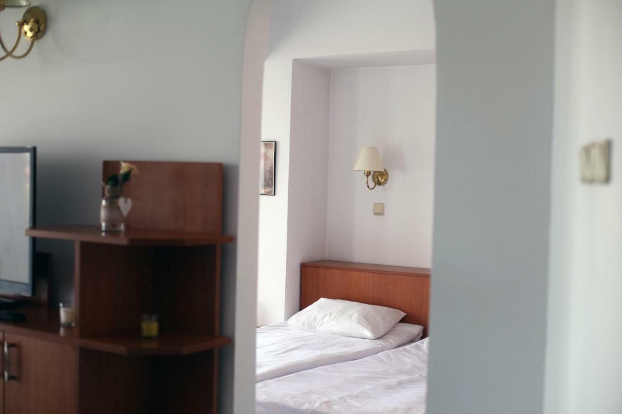 Jacob'S Hotel Constanta Bagian luar foto